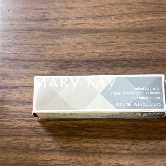 Mary Kay:Velvet lip creme - Picture 1 of 2
